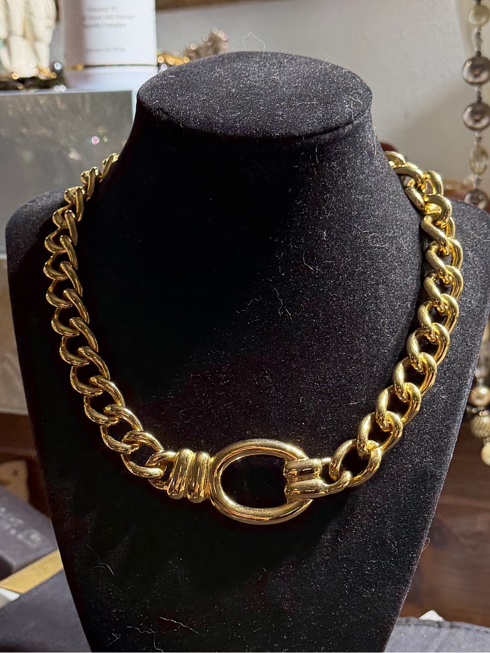 Vintage Gold Tone Link Necklace.